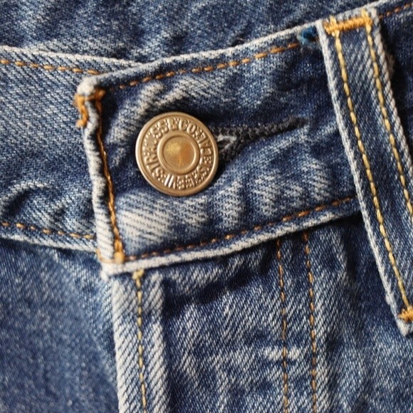 Levi’s 501 Y2K Cutoff Jean Shorts Raw Hem Festival Vintage Size 26 - Picture 3 of 16